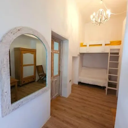 Διαμέρισμα Urban Oasis Chic *